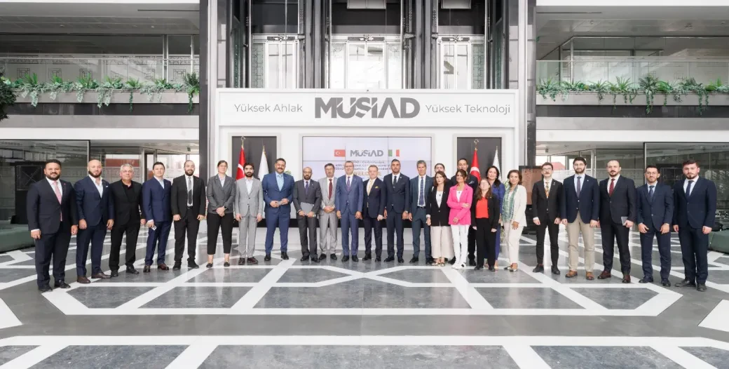 İTALYAN HEYETİNİN MÜSİAD GENEL MERKEZİNE ZİYARETİ