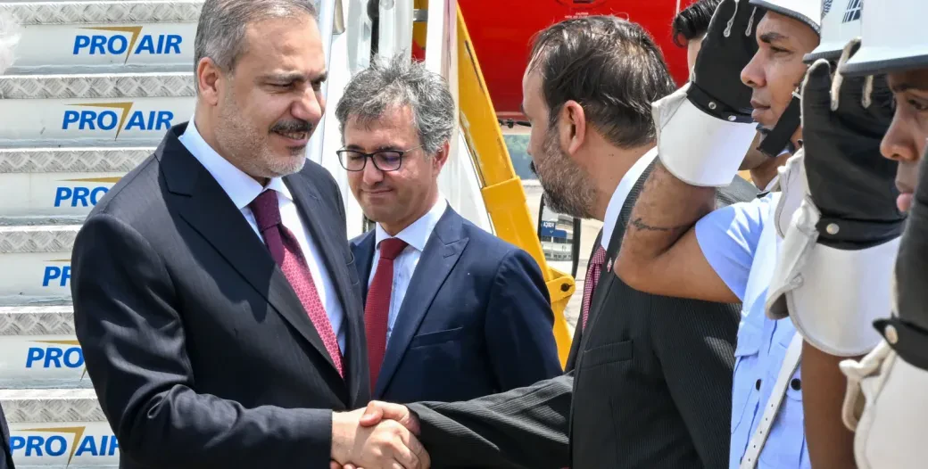 MÜSİAD BREZİLYA ŞUBE BAŞKANI UMUT EKER, T.C. DIŞİŞLERİ BAKANI HAKAN FİDAN VE T.C. HAZİNE VE MALİYE BAKANI MEHMET ŞİMŞEK İLE BİR ARAYA GELDİ