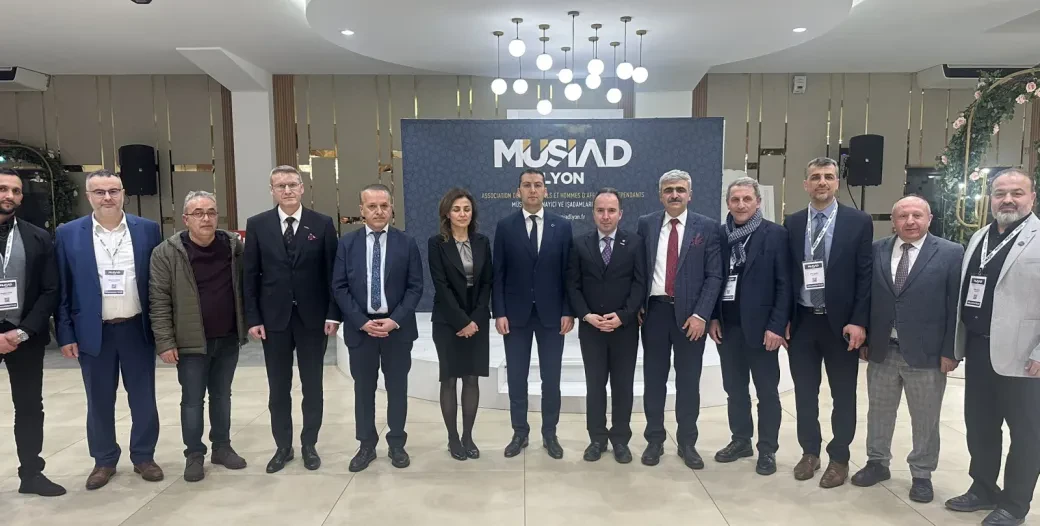 MÜSİAD LYON ŞUBESİ TARAFINDAN MÜSİAD VE KARDEŞLİK RUHU TEMALI PANEL DÜZENLENDİ