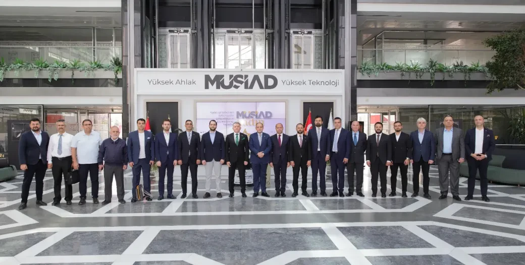 وزير التجارة والصناعة المصري يزور مسياد