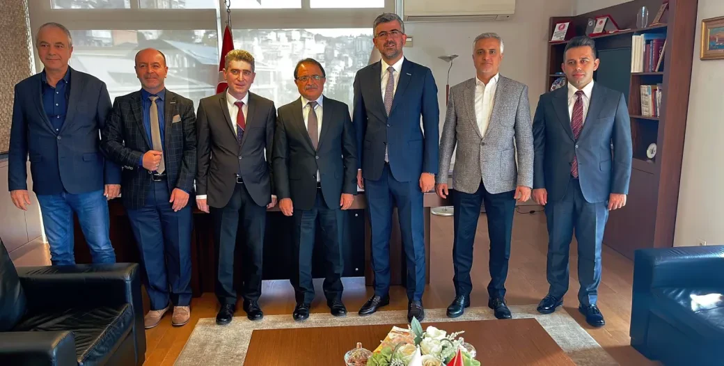 SEKTÖR KURULLARI VE FUAR FORUM KOMİSYONU'NDAN, İSTANBUL TİCARET ÜNİVERSİTESİNE REKTÖRLÜK ZİYARETİ