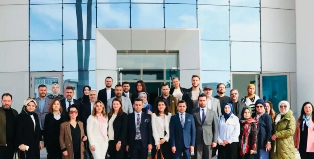 مجلس قطاع النسيج والجلود والملابس الجاهزة ينظم رحلة أعمال خارجية إلى تونس