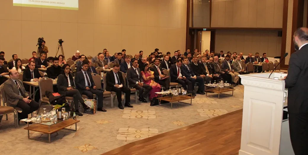 HİNDİSTAN-TÜRKİYE TİCARET HACMİ 10 MİLYAR DOLARA ULAŞACAK