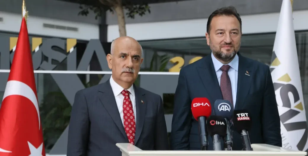 وزير الزراعة والغابات الأستاذ الدكتور Vahit Kirişci يلتقي رئيس مسياد العام Mahmut Asmalı