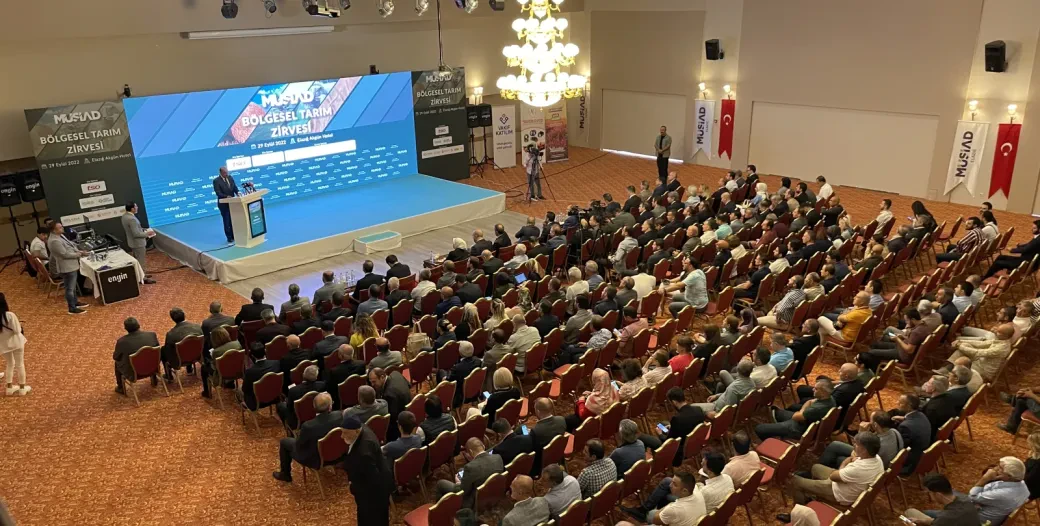 BÖLGESEL TARIM ZİRVESİ ELAZIĞ'DA DÜZENLENDİ