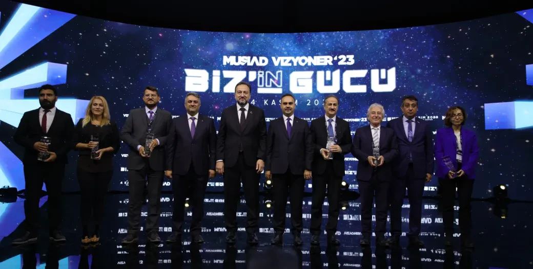 İŞ, EKONOMİ, SANAYİ VE TİCARET DÜNYASI VİZYONER’23’TE BULUŞTU